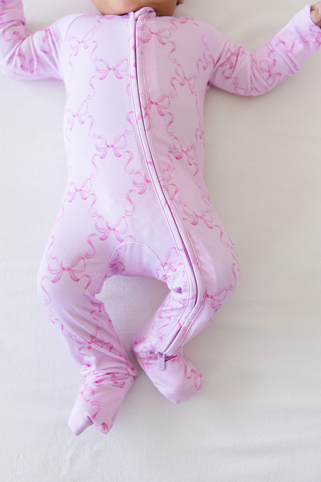Emeryn - Zippy